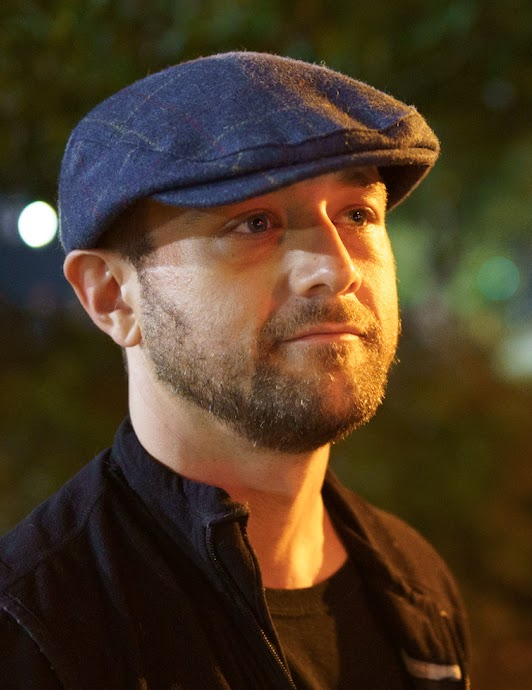 Portrait of the developer behind SRS Bidness